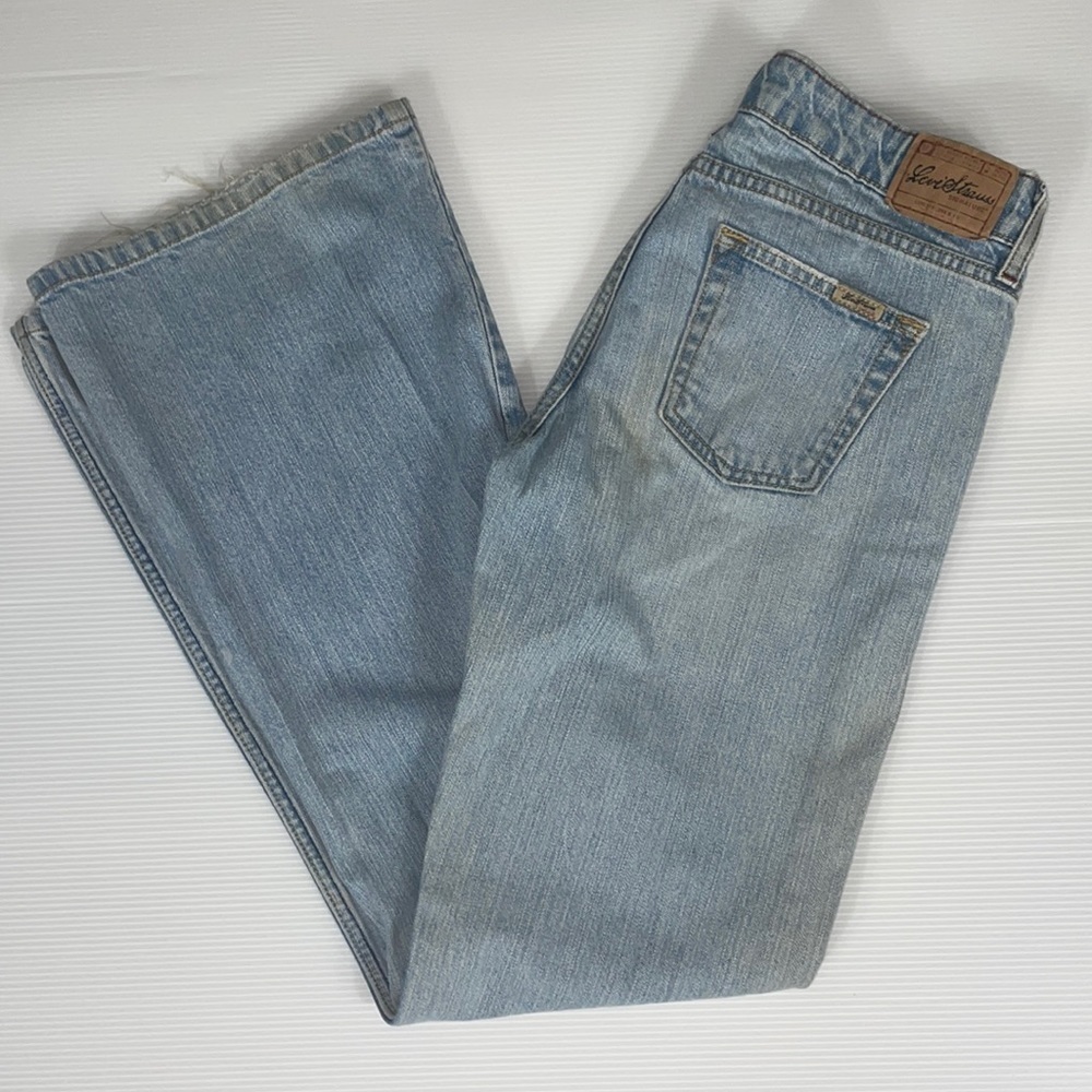 Levi’s destroyed distressed jeans juniors 9